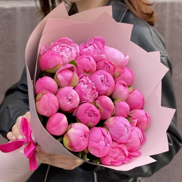 25 розовых пионов Флеминг